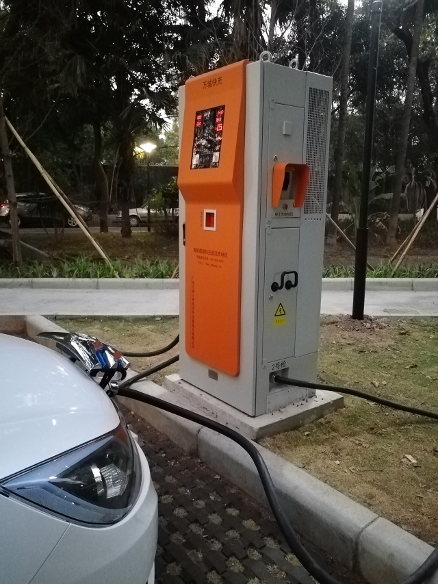 綠色大禮，便捷出行——豐收街自助洗車機開啟環保洗車新時代